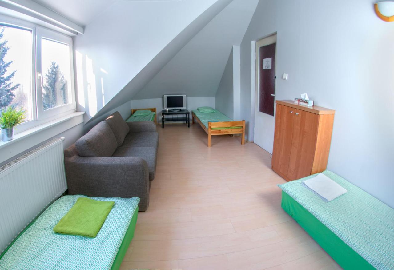 Wilanowska Hostel Varsó Kültér fotó