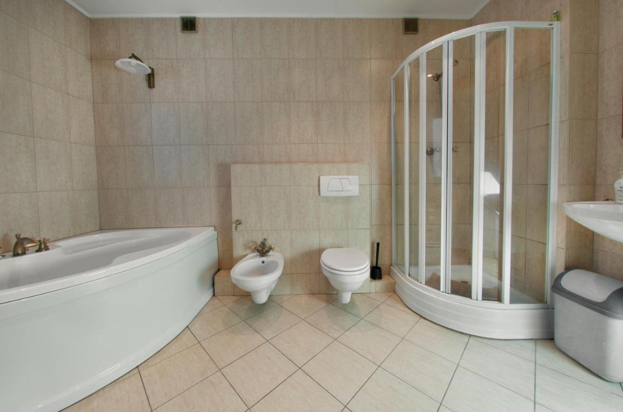 Wilanowska Hostel Varsó Kültér fotó